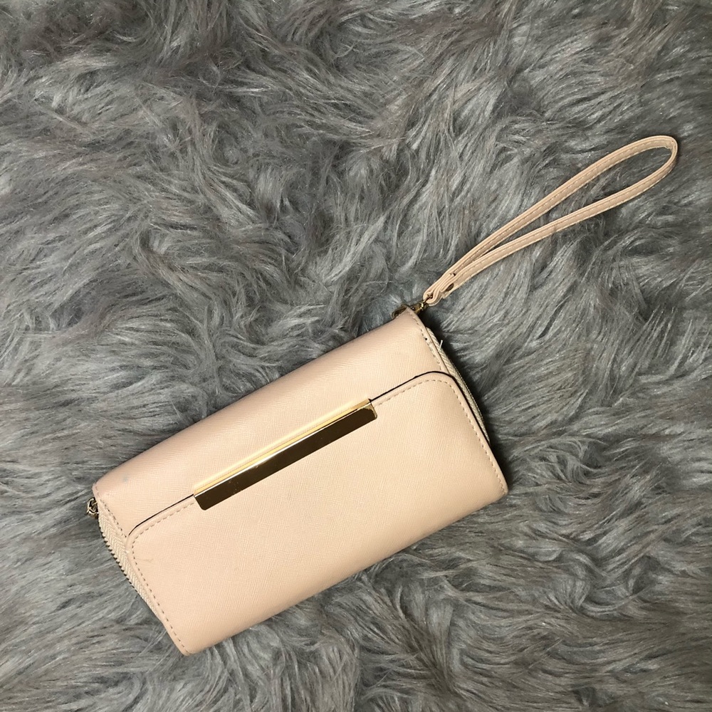 Wristlet 🌸🌸🌸🌸🌸🌸🌸 - Picture 7 of 7